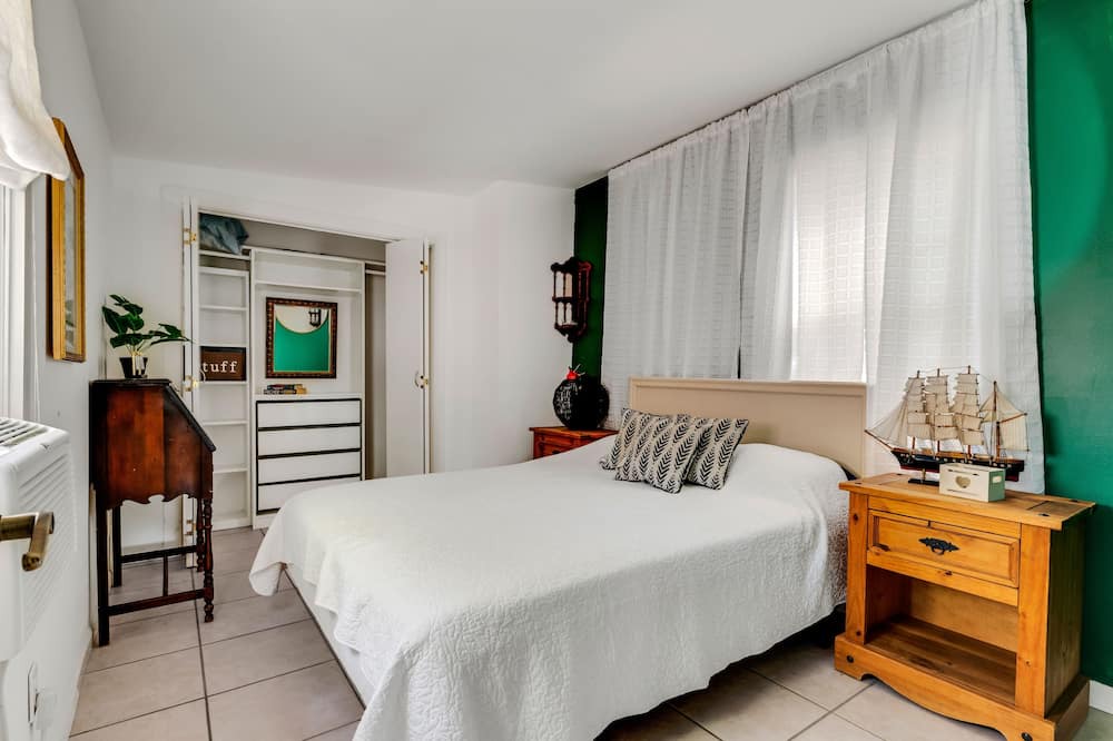 Photo of Bedroom in Riverside Park
