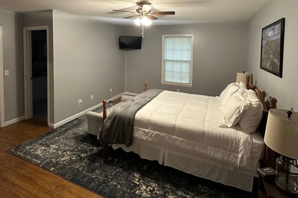 Photo of Bedroom in Athens - Sweetwater