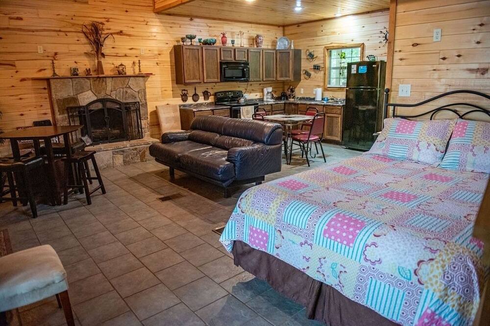 Photo of Livingroom in Lindale
