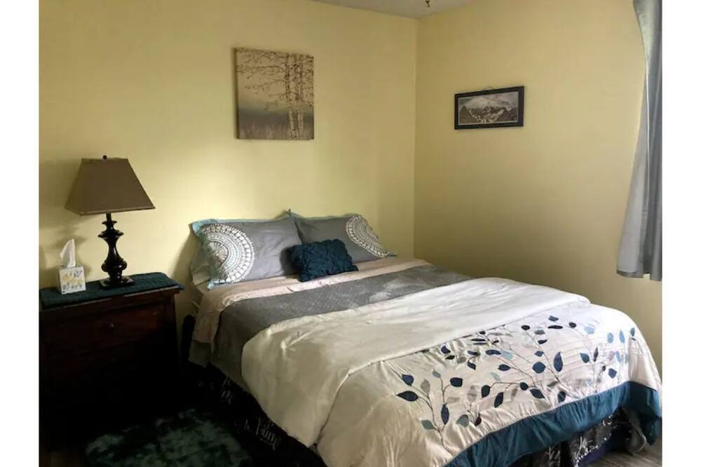 Photo of Bedroom in Gunbarrel