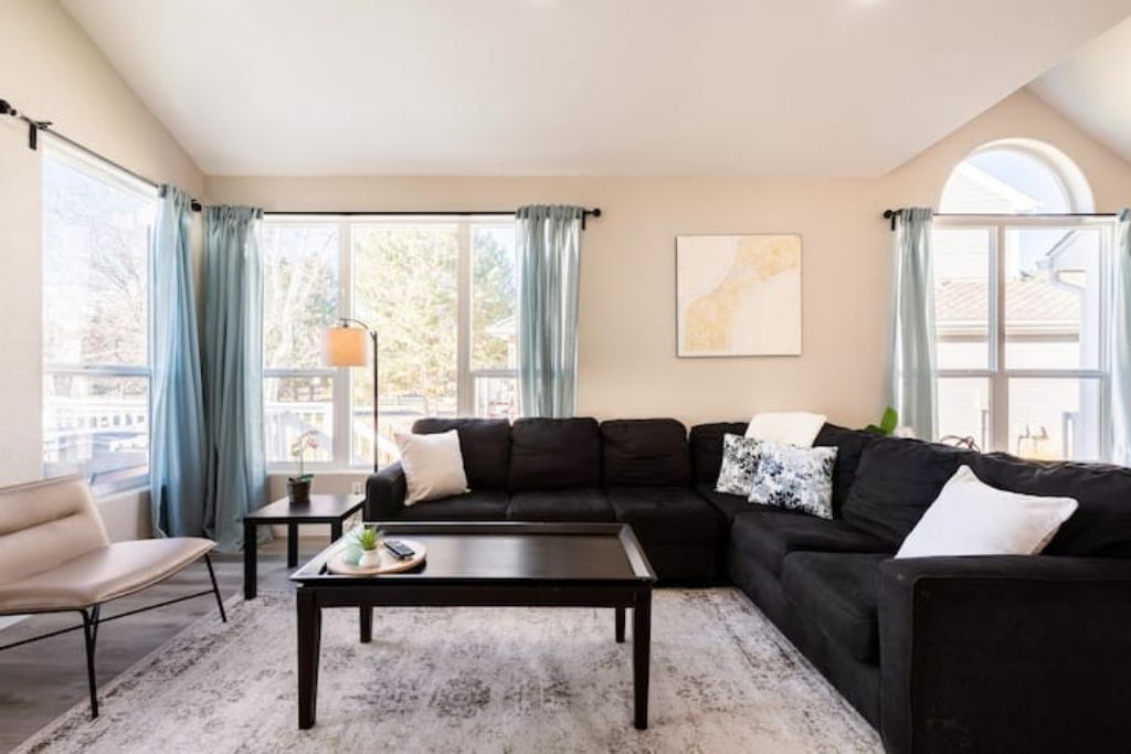 Photo of Livingroom in Broomfield