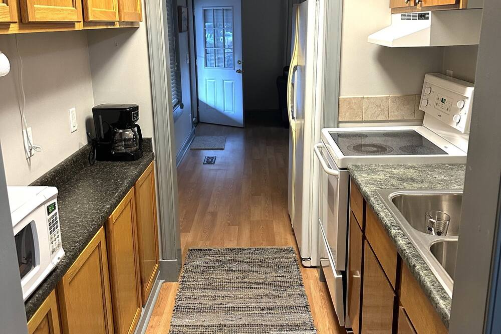 Photo of Kitchen in Golden Mile