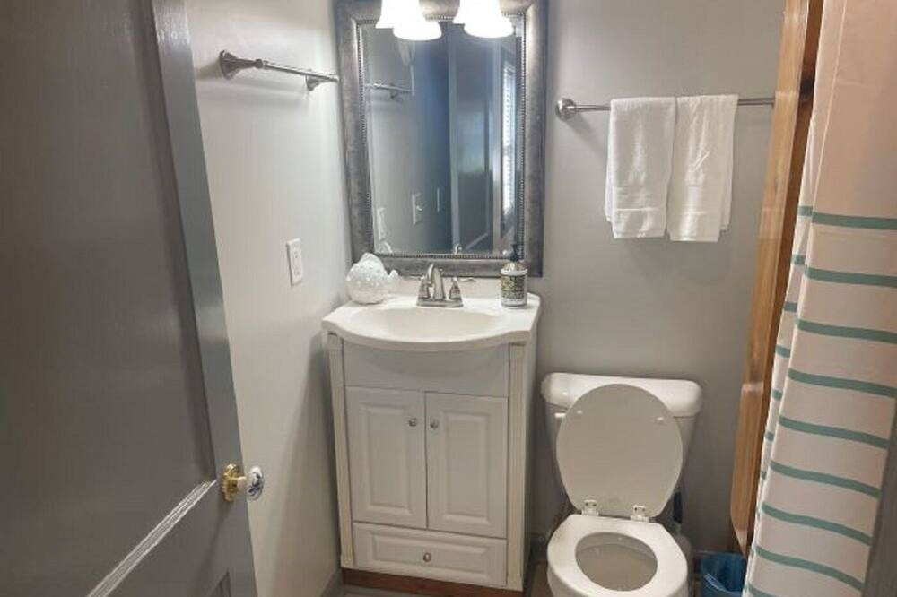 Photo of Bathroom in Golden Mile