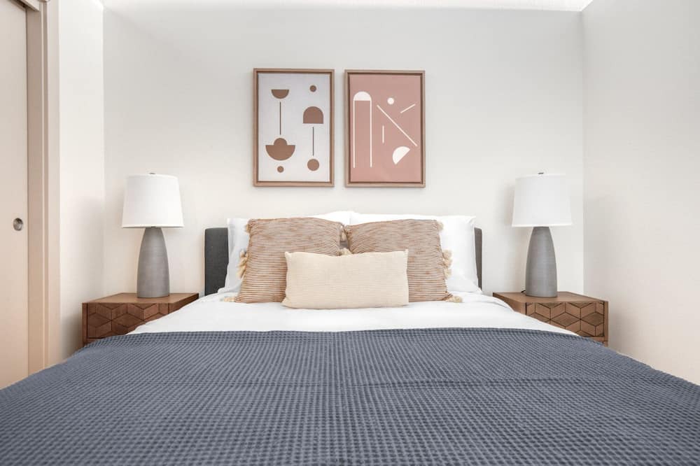 Photo of Bedroom in Ballpark
