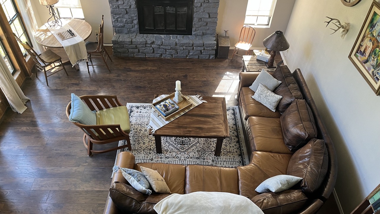 Photo of Livingroom in Cedar Creek