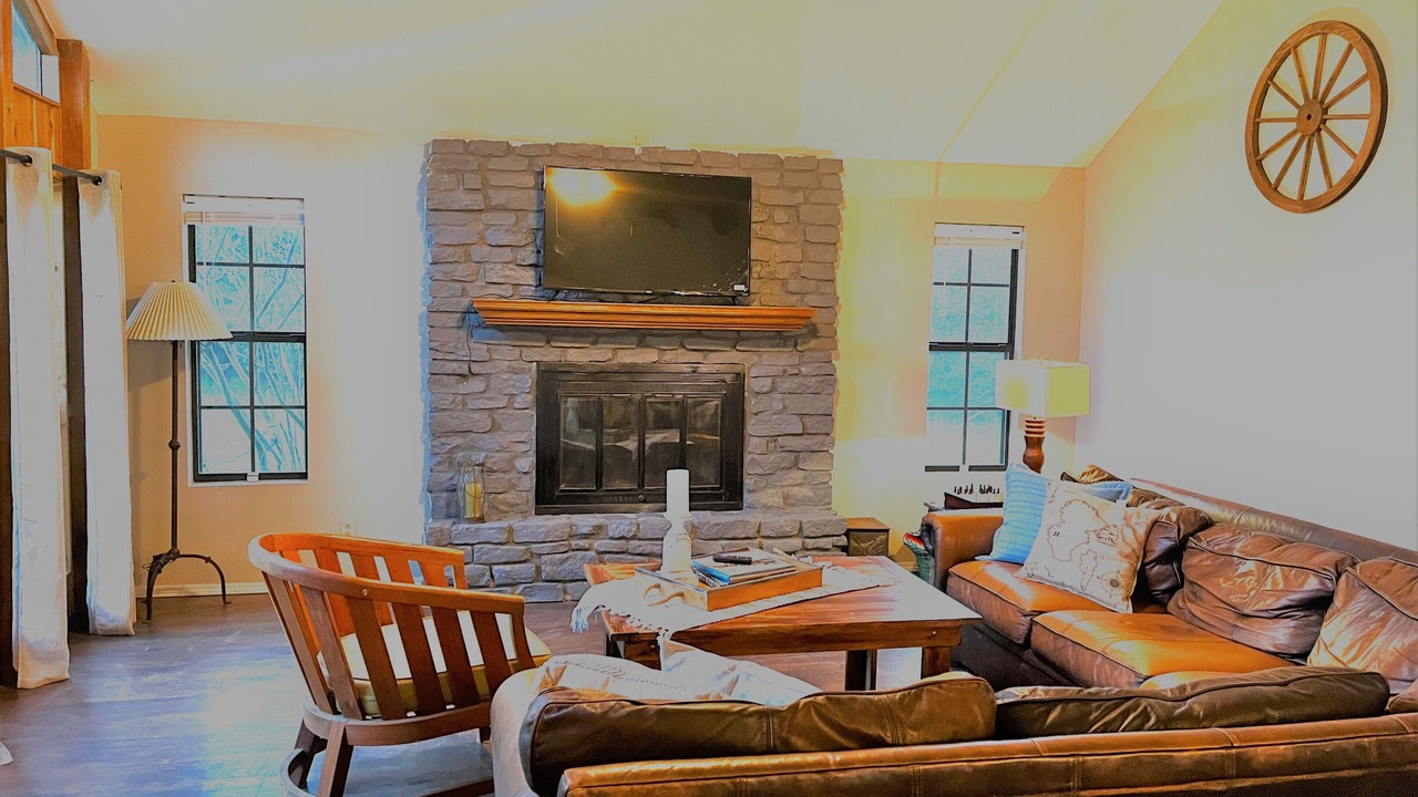 Photo of Livingroom in Cedar Creek