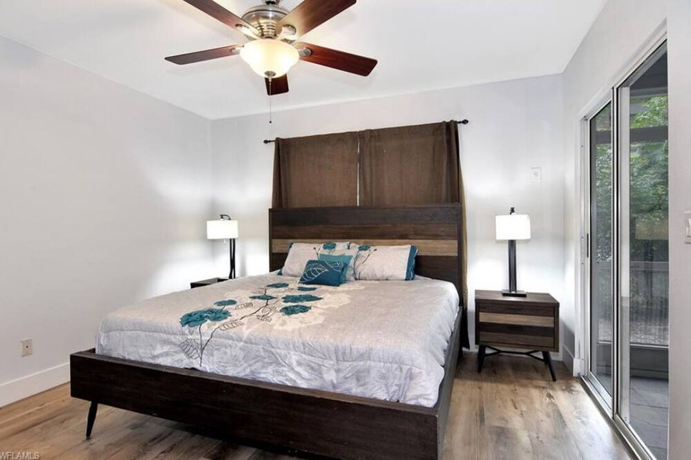 Photo of Bedroom in Kings Lake