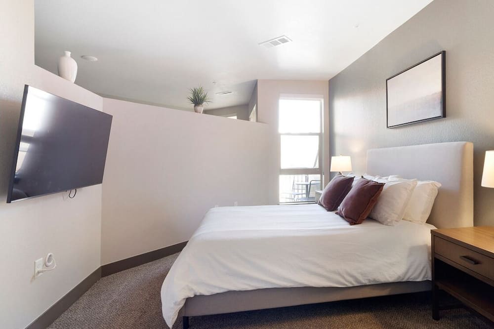 Photo of Bedroom in Capitol Hill