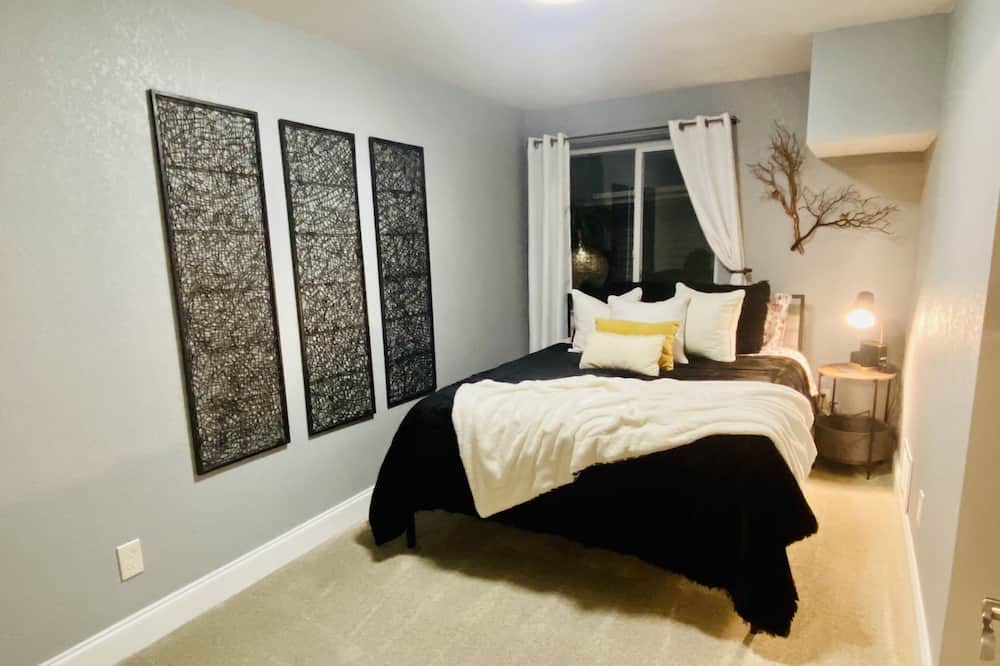 Photo of Bedroom in Martinez Park
