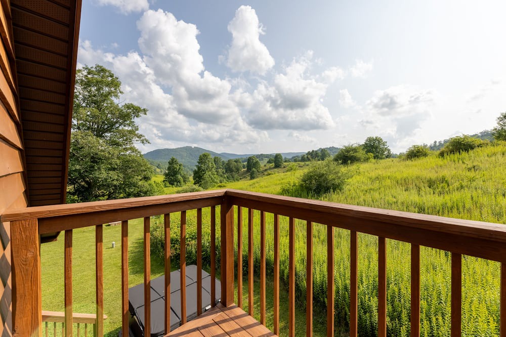 Photo of Patio Balcony in Mountain Base