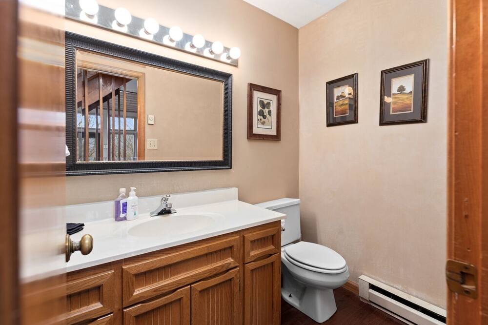 Photo of Bathroom in Pedlars Edge