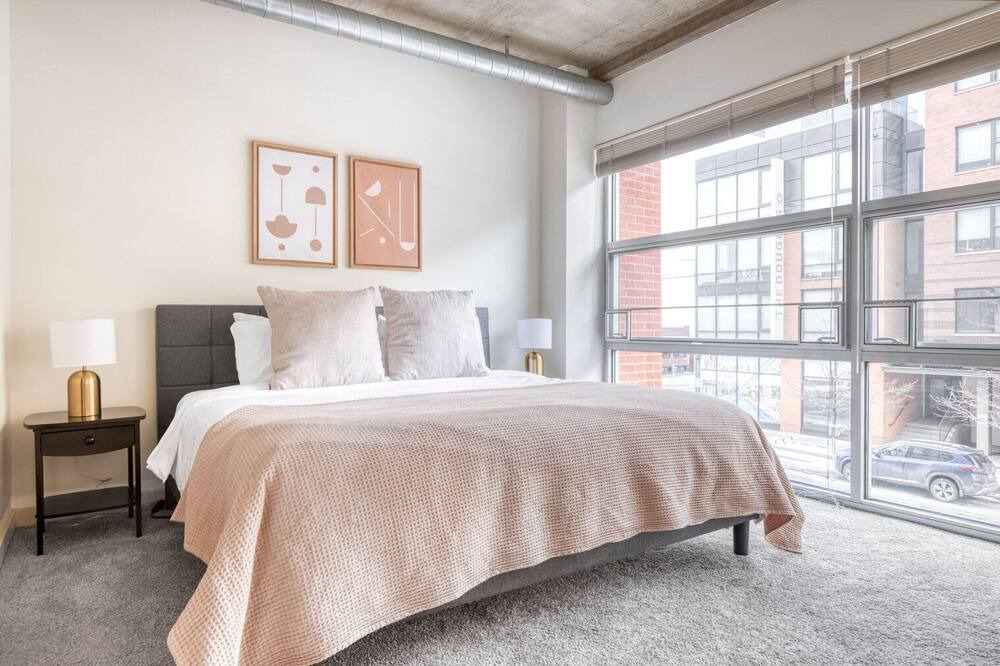 Photo of Bedroom in Ballpark