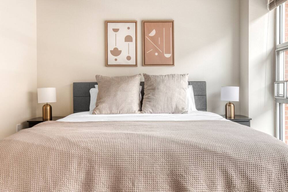 Photo of Bedroom in Ballpark