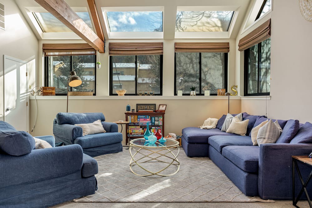 Photo of Livingroom in Eagle-Vail