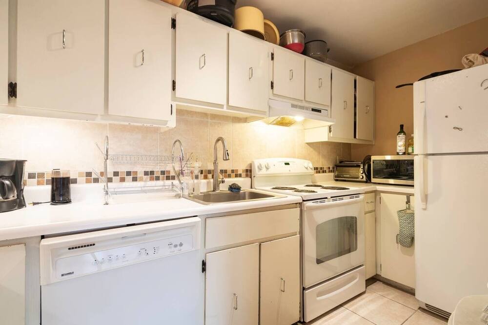 Photo of Kitchen in Glenwood Grove - North Iris