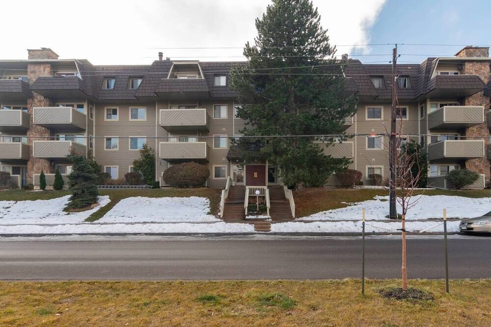Photo of Outdoor in Glenwood Grove - North Iris