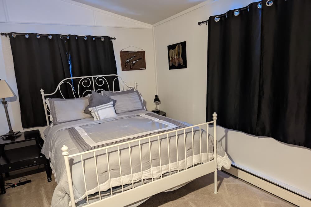 Photo of Bedroom in Ontonagon