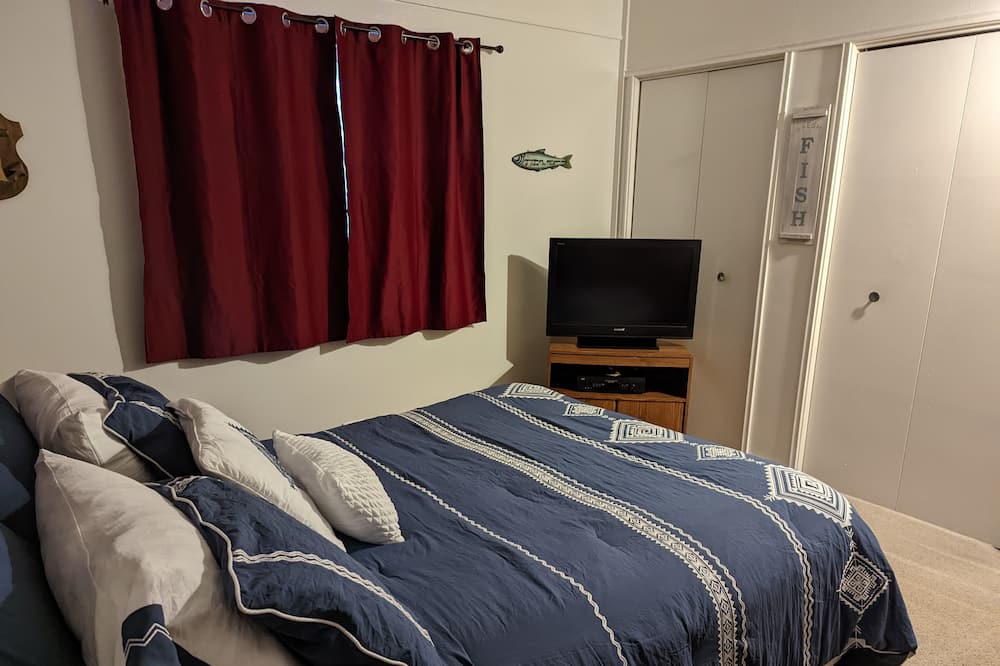 Photo of Bedroom in Ontonagon