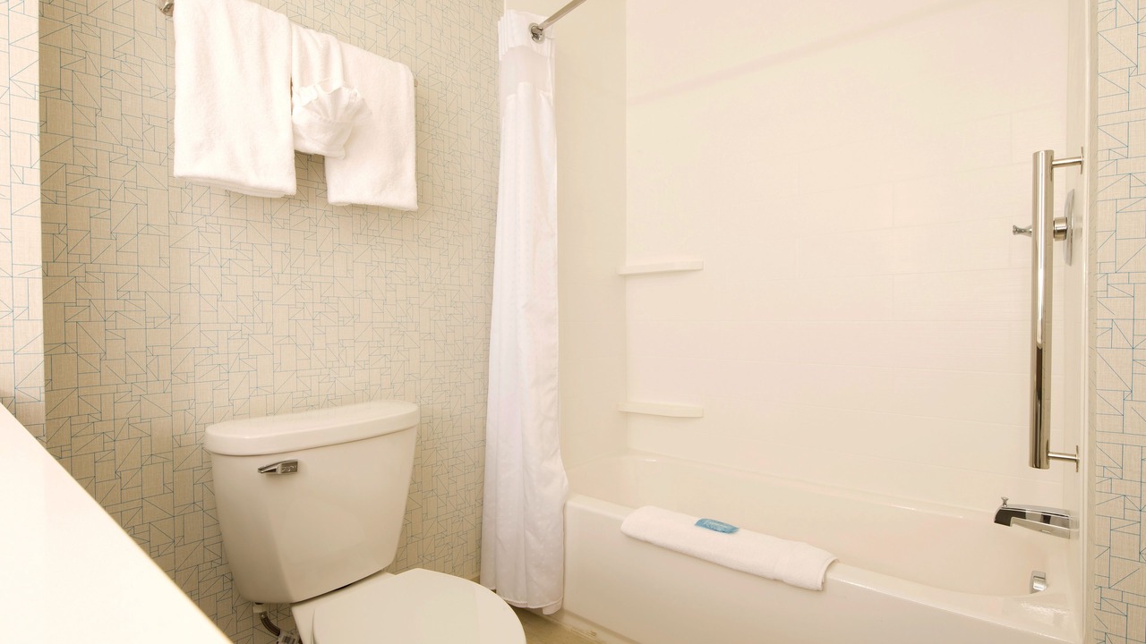 Photo of Bedroom in Frenchtown Township