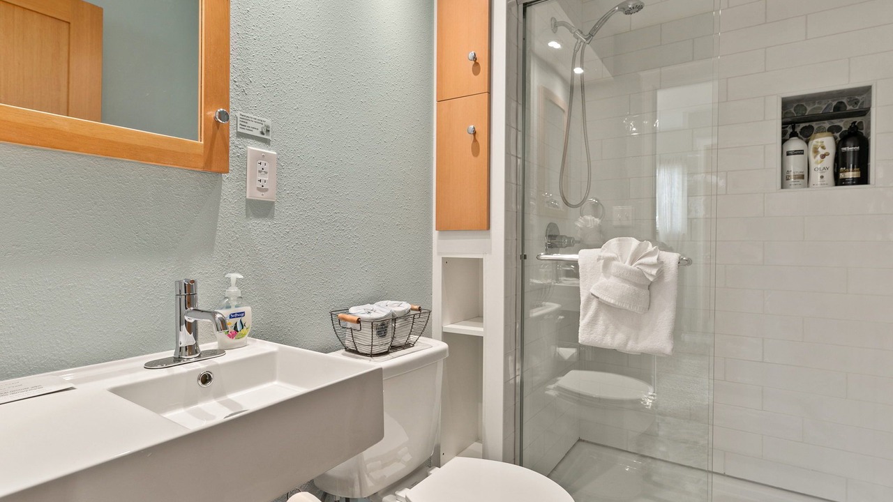 Photo of Bathroom in Martinez Park