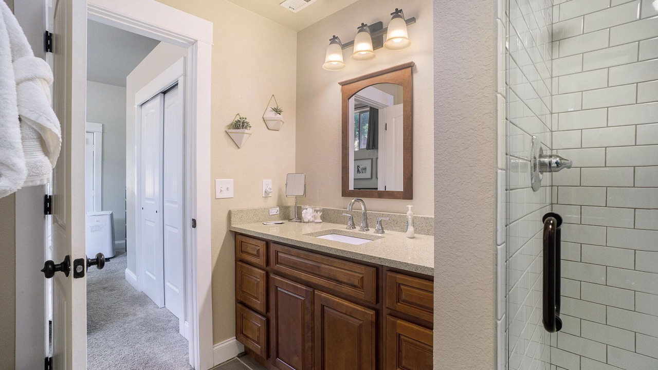 Photo of Bathroom in University Park