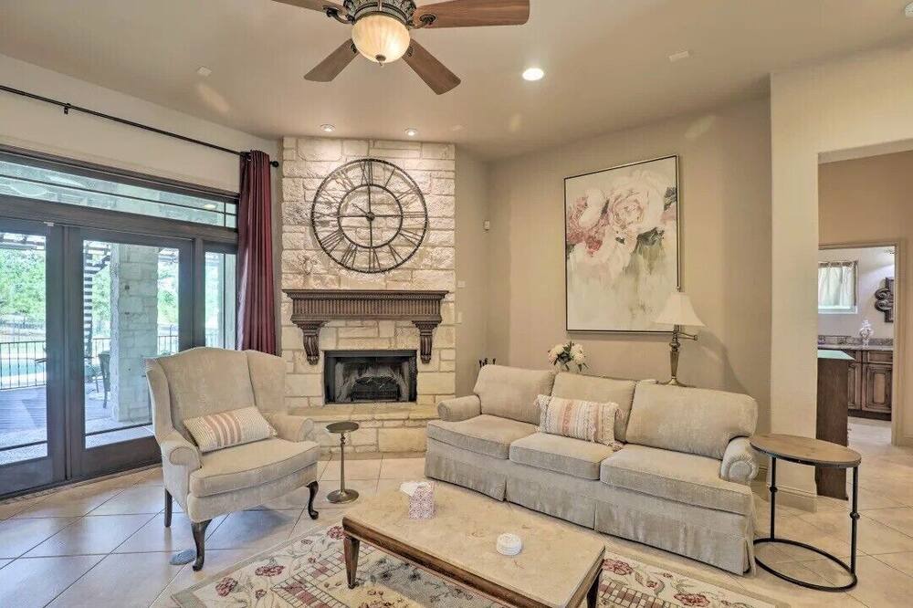 Photo of Bedroom in Bastrop