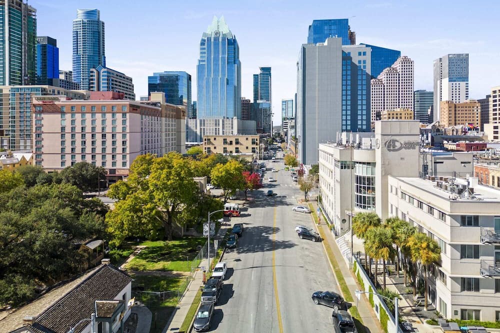 Photo of Others in Downtown Austin