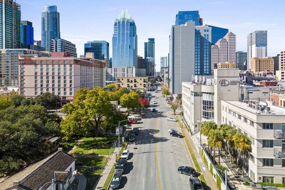 Photo of Others in Downtown Austin