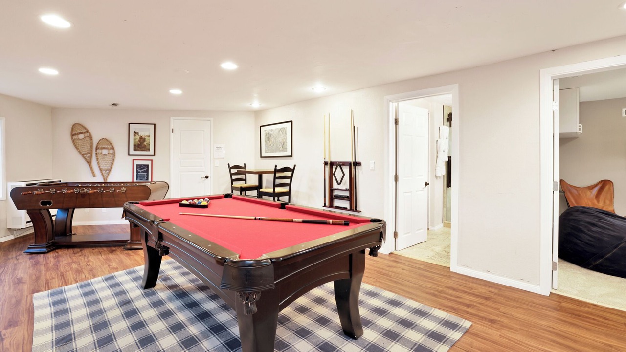 Photo of Bedroom in Moonridge