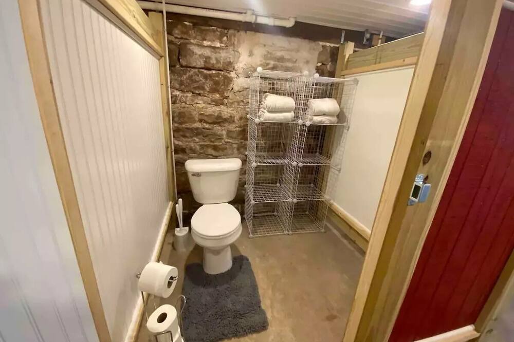 Photo of Bathroom in Harper