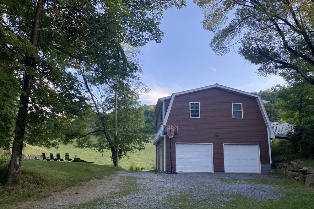 Photo of Outdoor in Harper