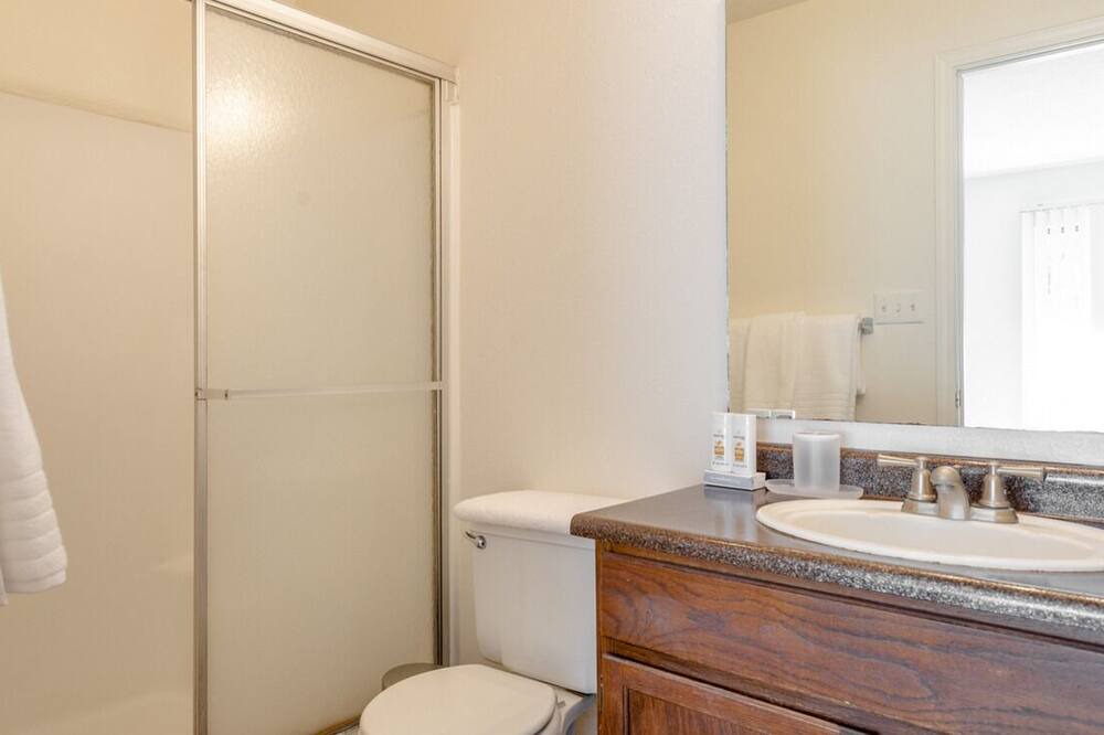 Photo of Bathroom in Northeast Heights