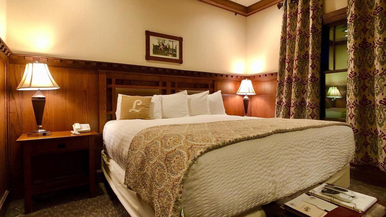 Photo of Bedroom in Cloudcroft