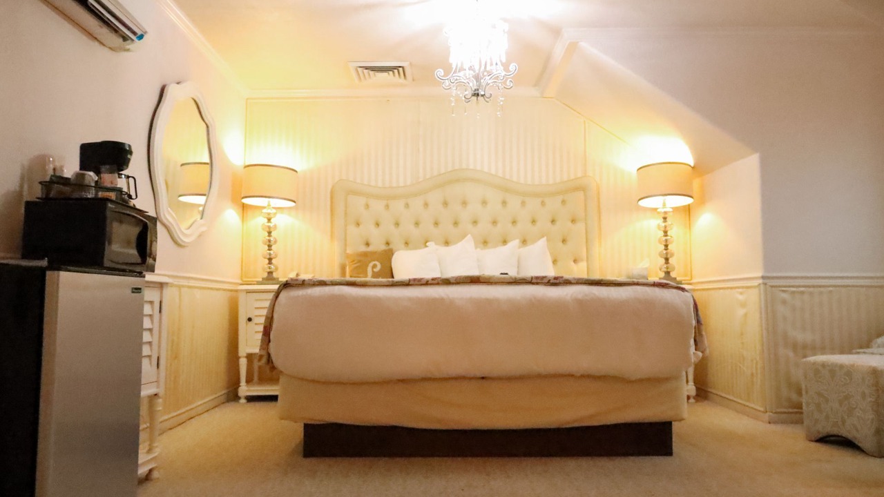 Photo of Bedroom in Cloudcroft