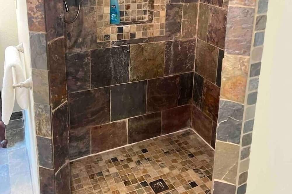 Photo of Bathroom in Washington Park