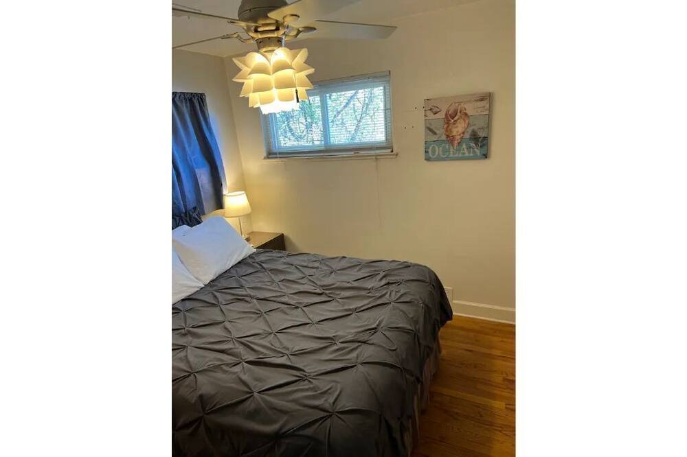 Photo of Bedroom in Northeast Park Hill