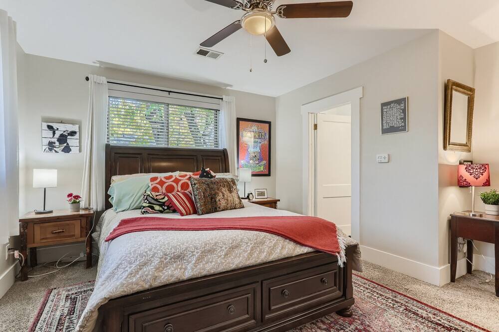 Photo of Bedroom in Congress Park
