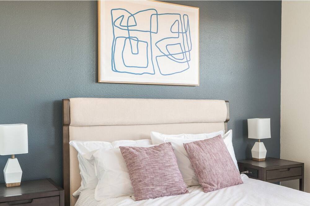 Photo of Bedroom in Aurora