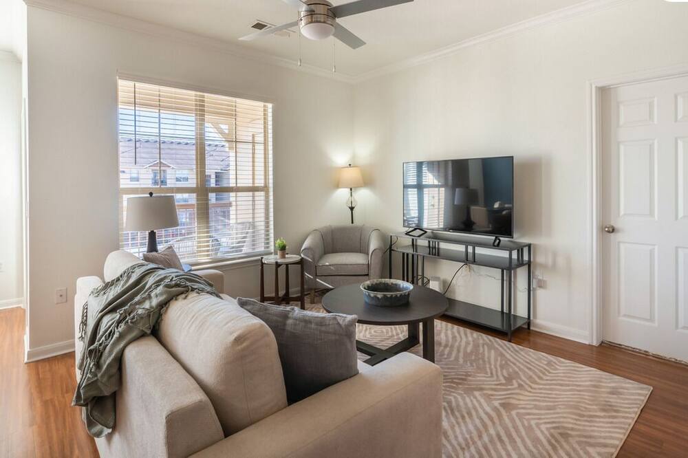 Photo of Livingroom in Aurora