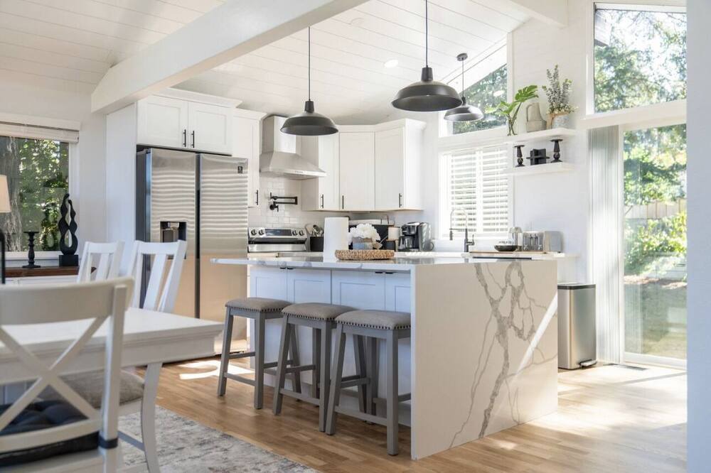 Photo of Kitchen in Picnic Point-North Lynnwood