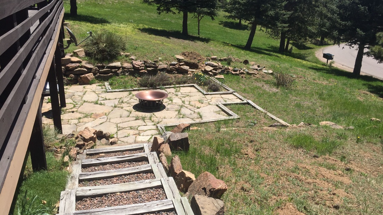 Photo of Outdoor in Golden