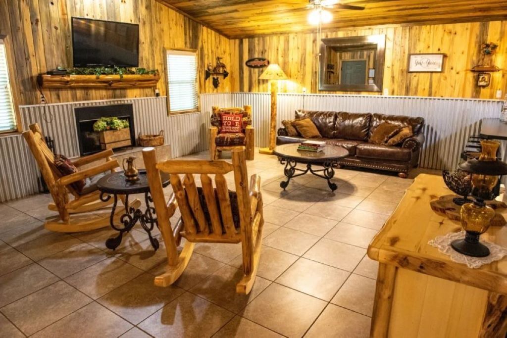 Photo of Livingroom in Lindale