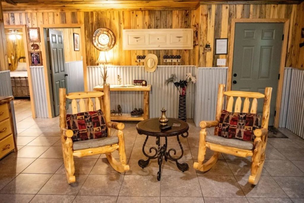 Photo of Livingroom in Lindale
