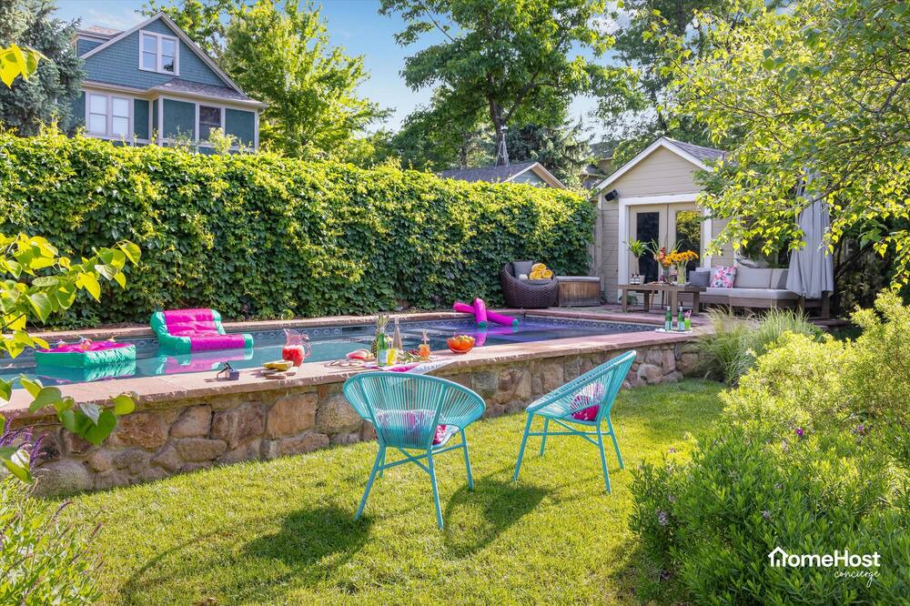 Photo of Outdoor in Mapleton Hill