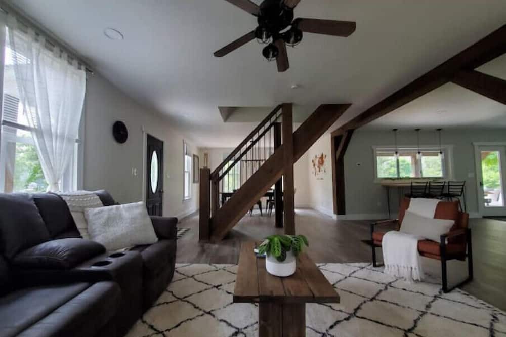 Photo of Livingroom in Shippensburg