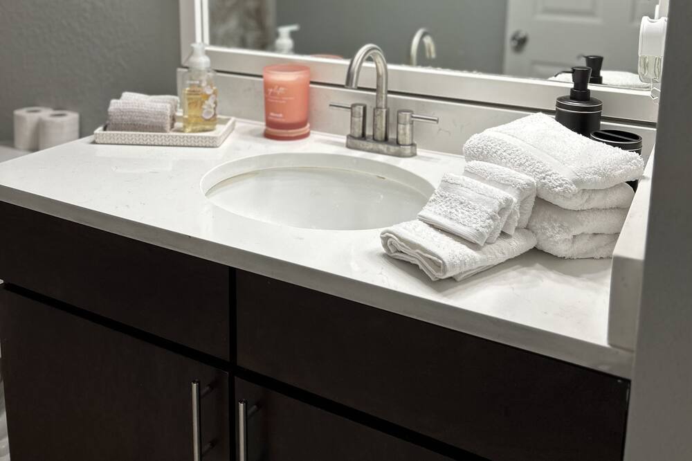 Photo of Bathroom in Thonotosassa