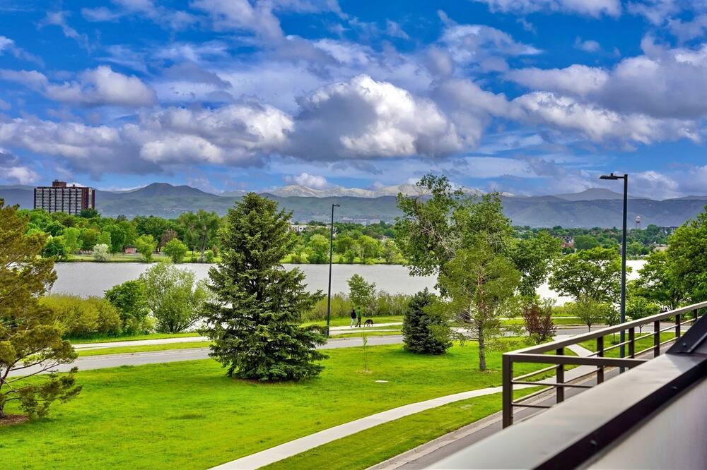 Photo of Patio Balcony in Sloan Lake