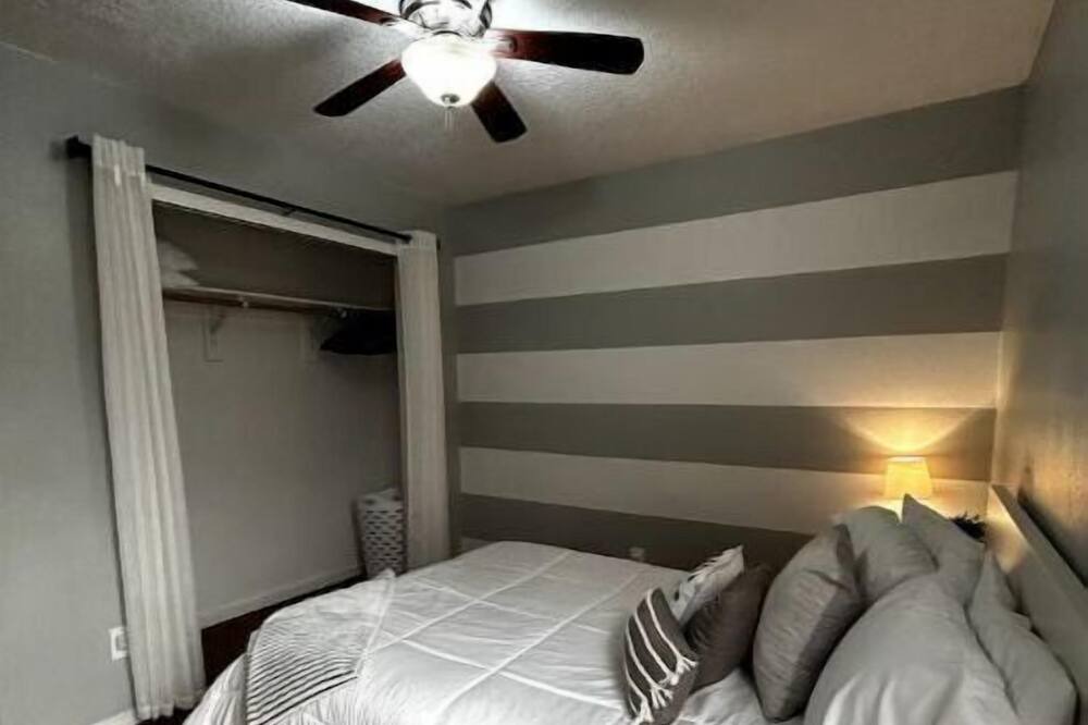 Photo of Bedroom in Westgate Heights