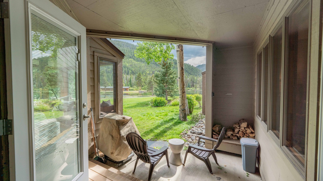Photo of Outdoor in Lakeside Village