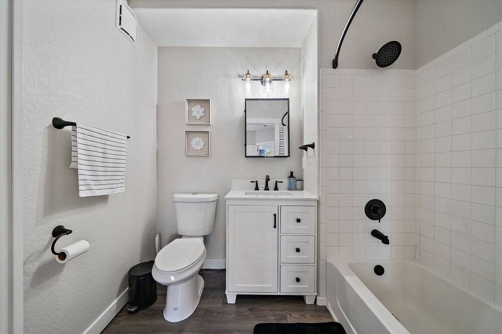 Photo of Bathroom in Aurora